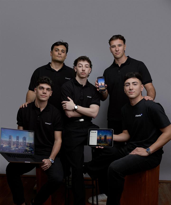 El equipo de Urbania en la nota de Forbes Argentina